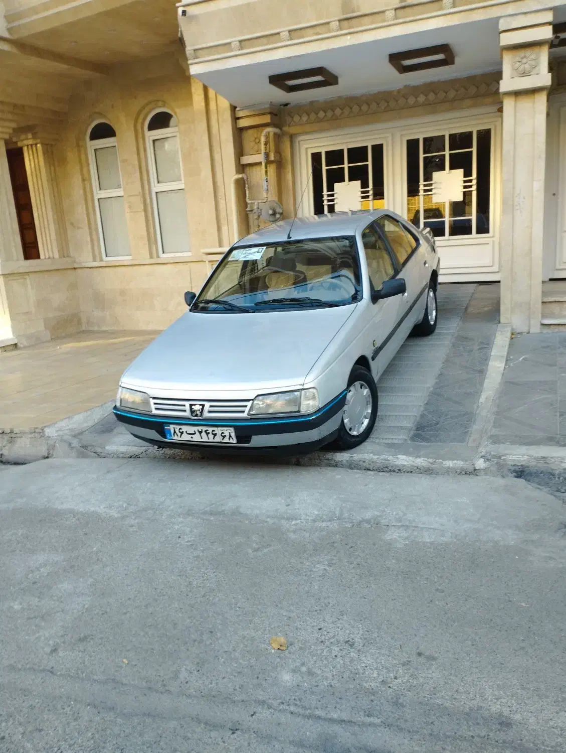 پژو ۴۰۵در حد سال  مدل ۱۳۹۱ دوگانه‌سوز کار خونه|خودرو سواری و وانت|کرج, عظیمیه|دیوار