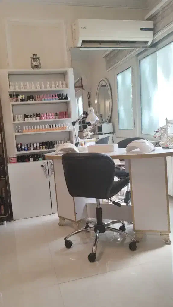 استخدام ناخنکار|استخدام درمانی، زیبایی، بهداشتی|تهران, تجریش|دیوار