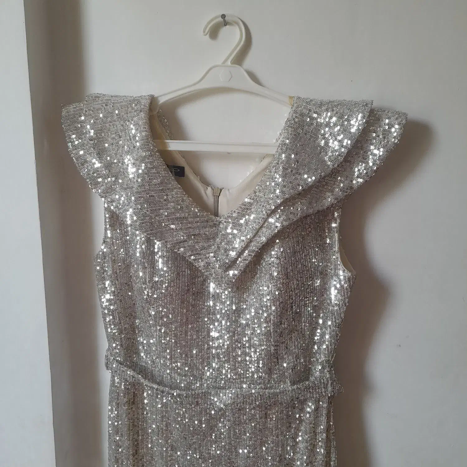 لباس مجلسی|لباس|نهاوند, |دیوار