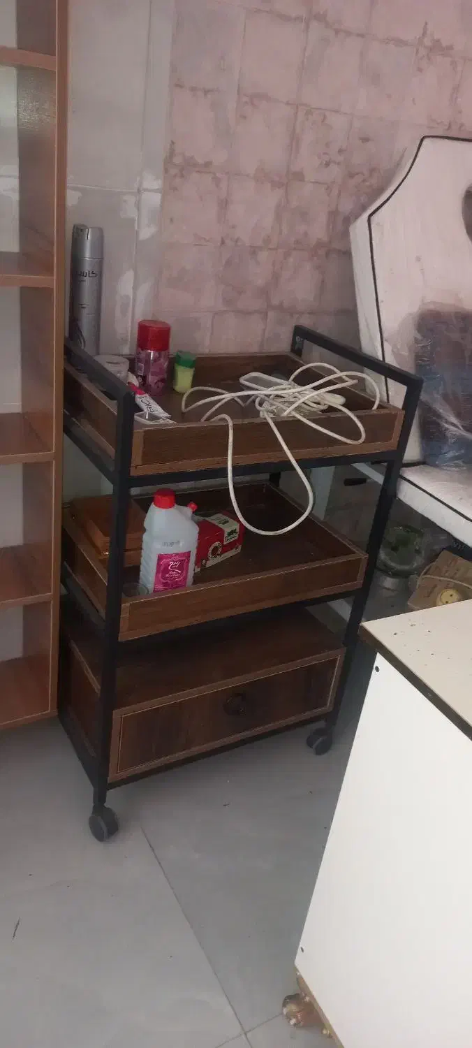 وسایل سالن درحد نو|آرایشگاه و سالنهای زیبایی|اهواز, کوی مهدیس|دیوار