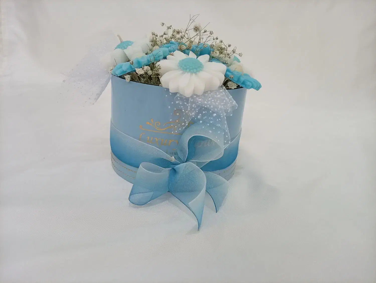 باکس گل شمع زیبا|گل مصنوعی|یزد, |دیوار