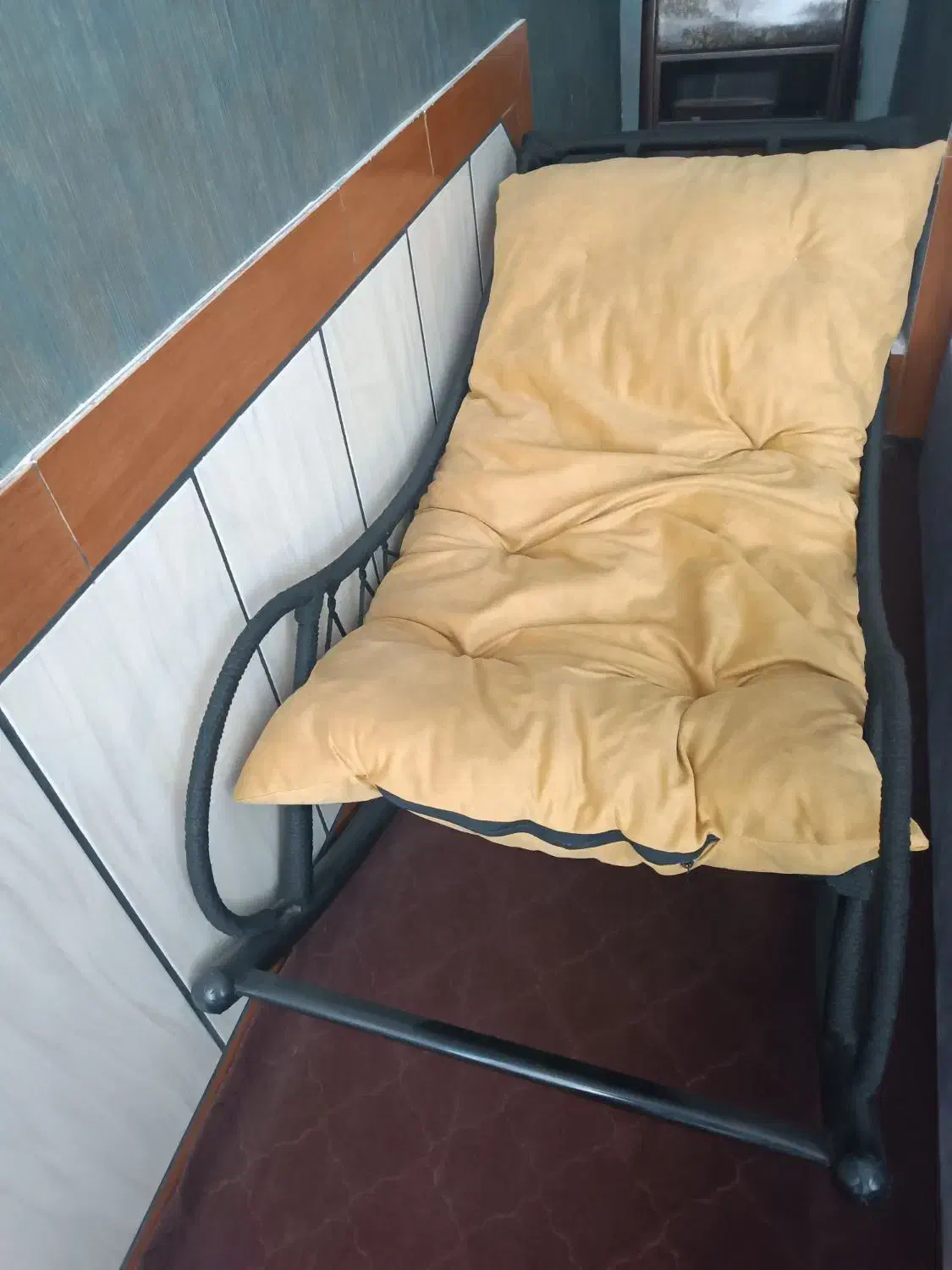 صندلی راحتی نو سالم|مبلمان خانگی و میز عسلی|کازرون, |دیوار