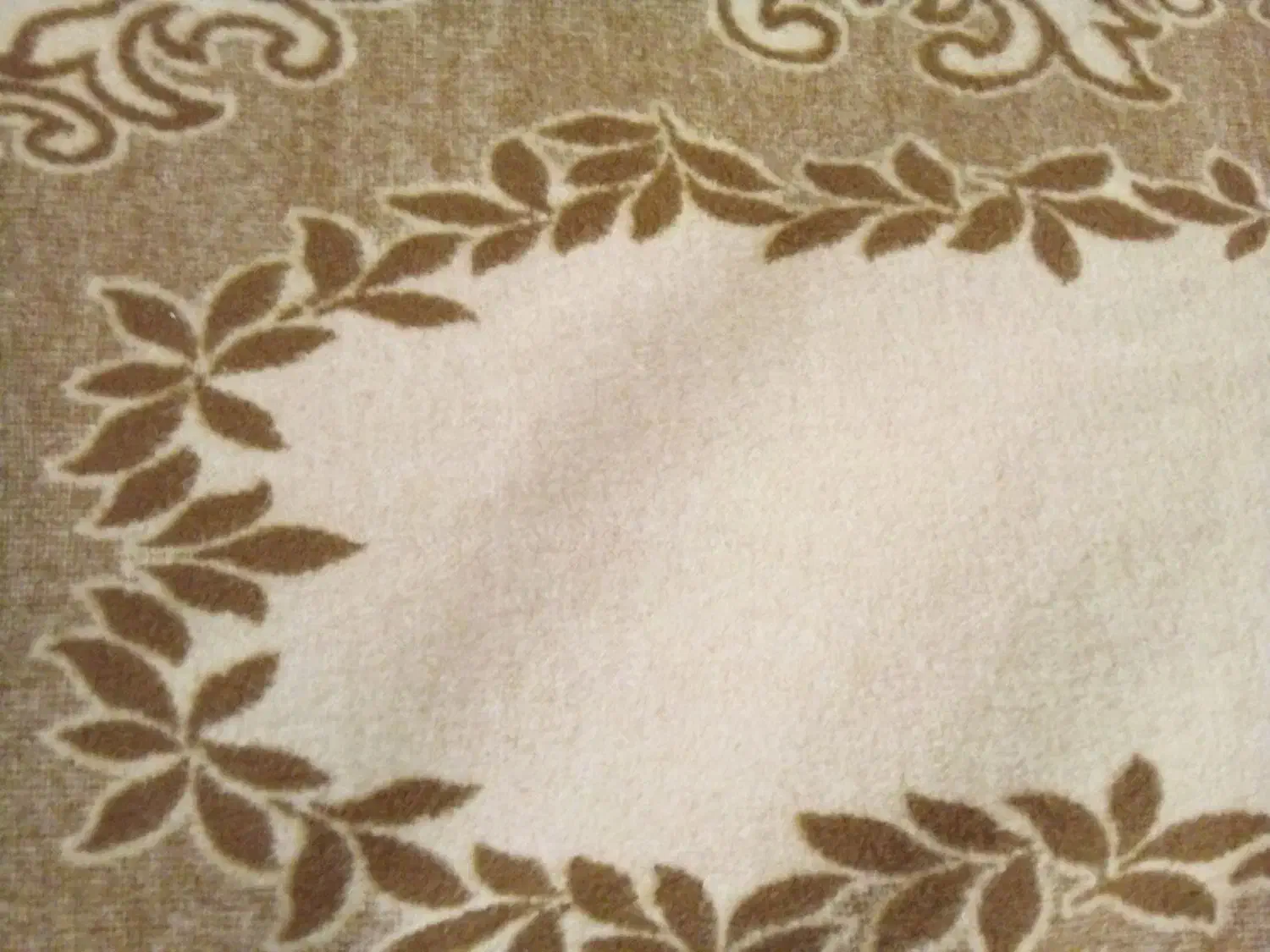 پتو پشمی|رختخواب، بالش، پتو|قم, عمار یاسر|دیوار