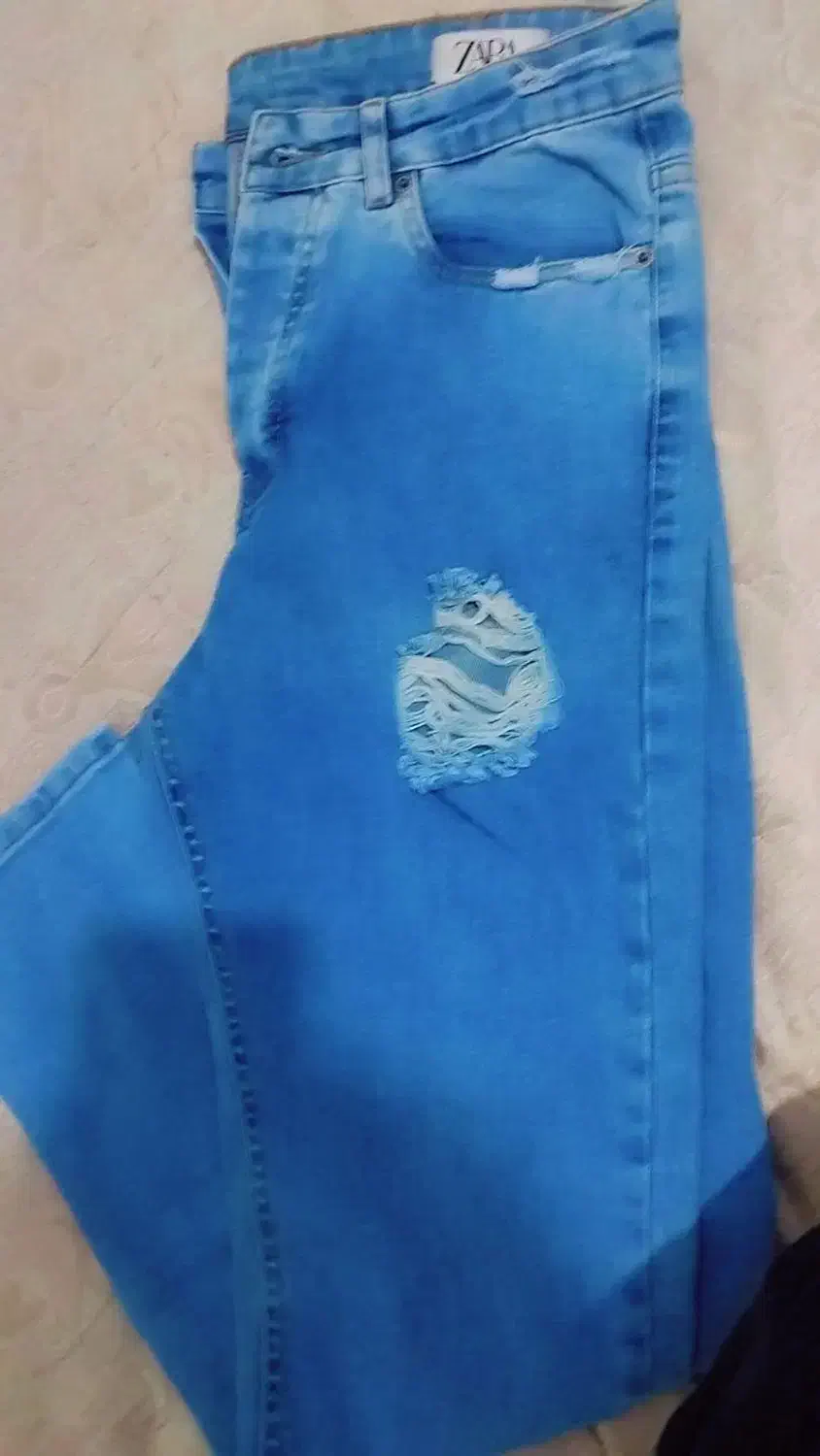 بهارستان|لباس|اهواز, بهارستان|دیوار