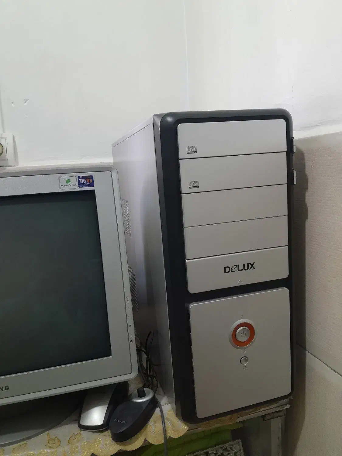 رایانه رومیزی درحد نو|رایانه رومیزی|کوهسار (البرز), |دیوار