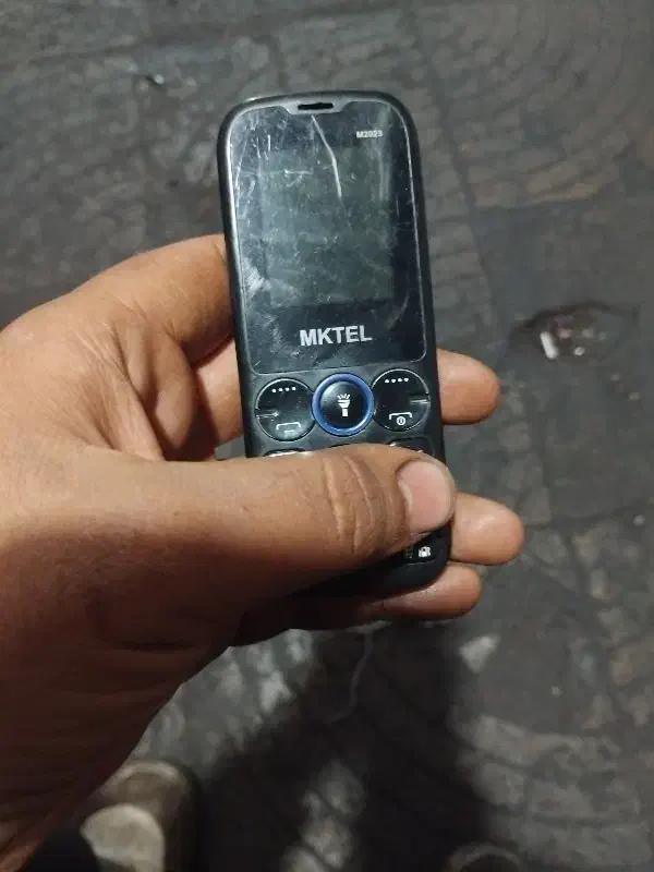 گوشی ساده  سالم|موبایل|مشهد, توس (بلوار توس)|دیوار