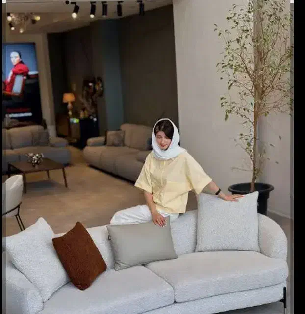 اجاره نمایشگاه مبلمان وسرویس خواب|اجارهٔ مغازه و غرفه|شیراز, شهرک گلها|دیوار