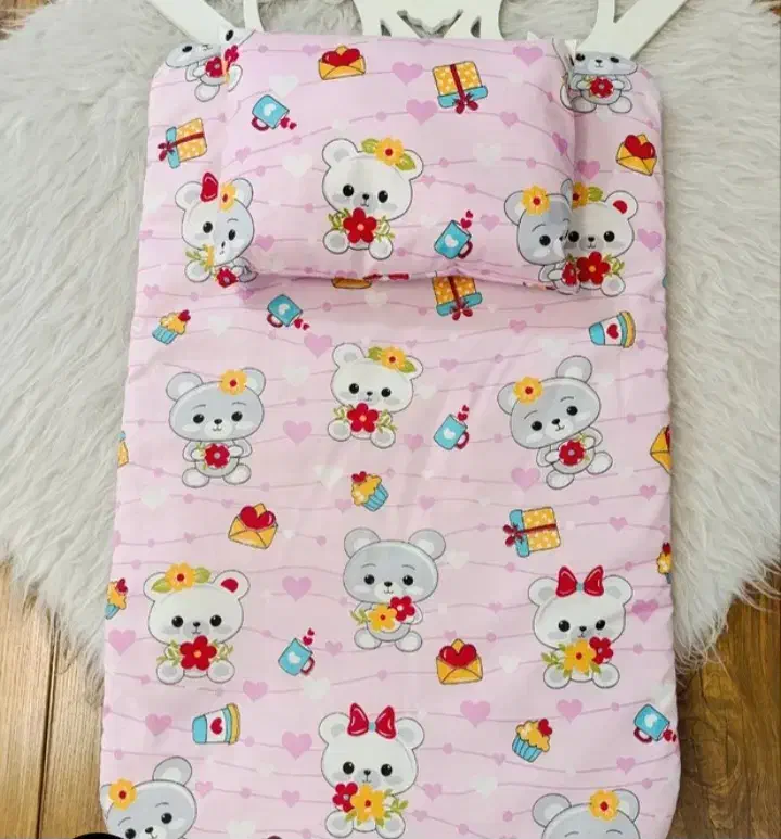 نوزادی|تشک تختخواب|سیاهکل, |دیوار