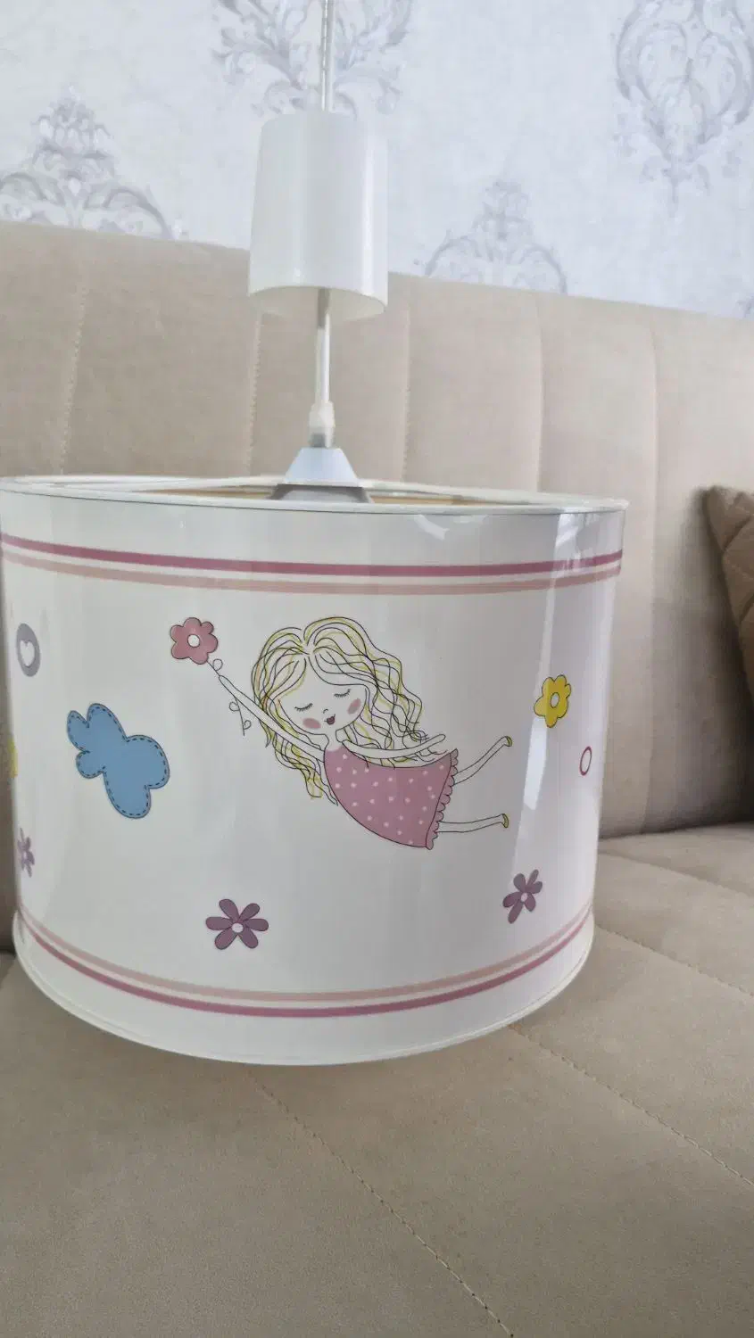 لوستر سایز بزرگ و ساعت دیواری|لوستر و چراغ آویز|مهاباد (آذربایجان غربی), |دیوار