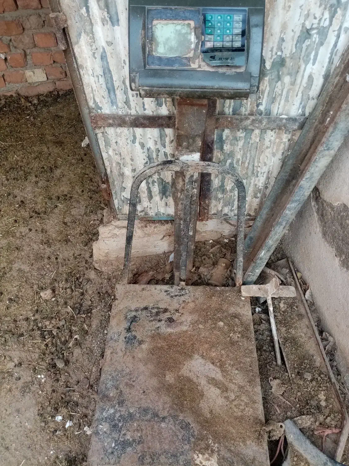 ترازو بزرگ خراب|ماشین‌آلات صنعتی|قم, ناصردیوان|دیوار