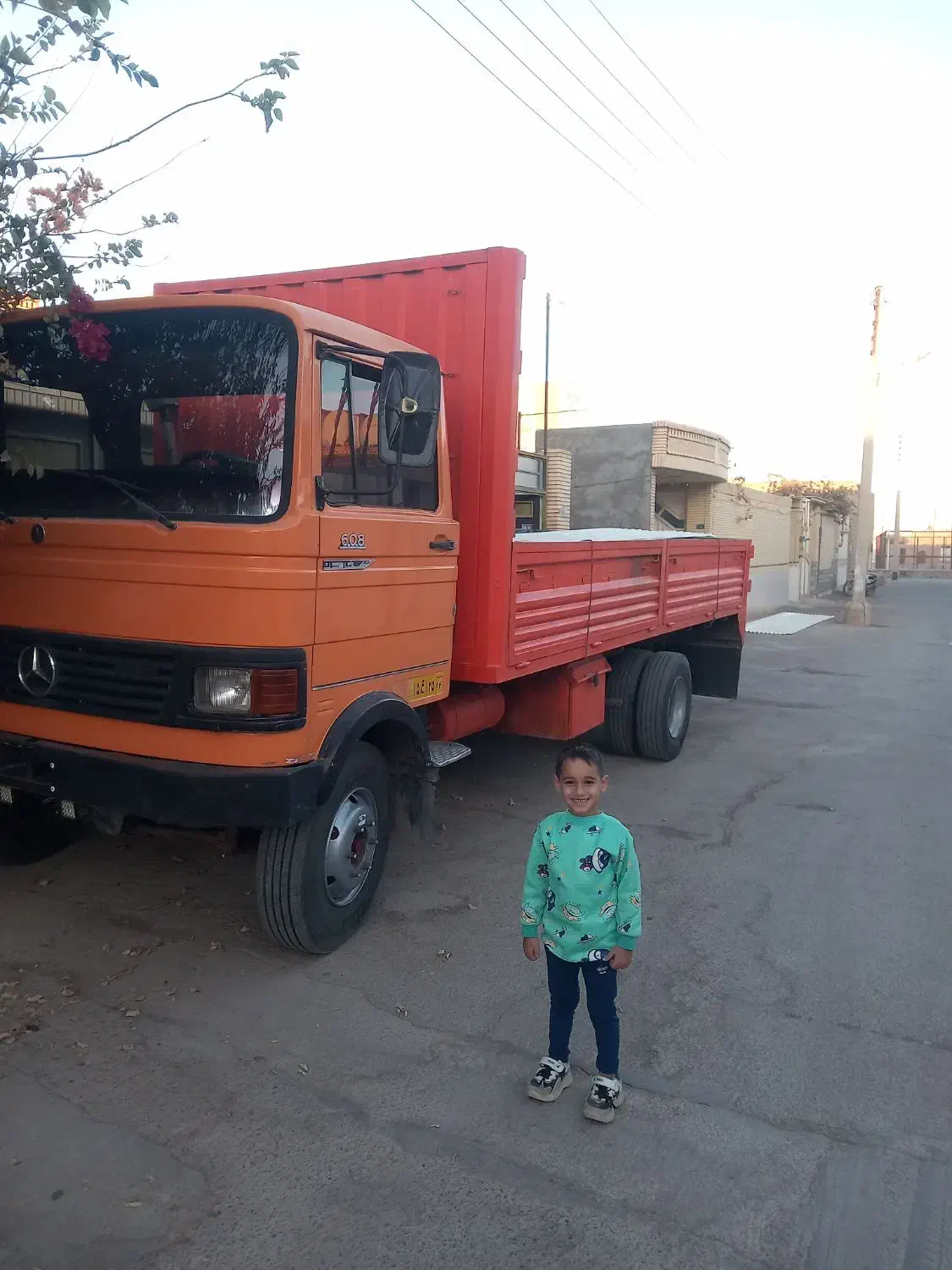 خاور۶۰۸زیر ۸۰۸ مدل ۸۱|خودرو سنگین|میبد, |دیوار