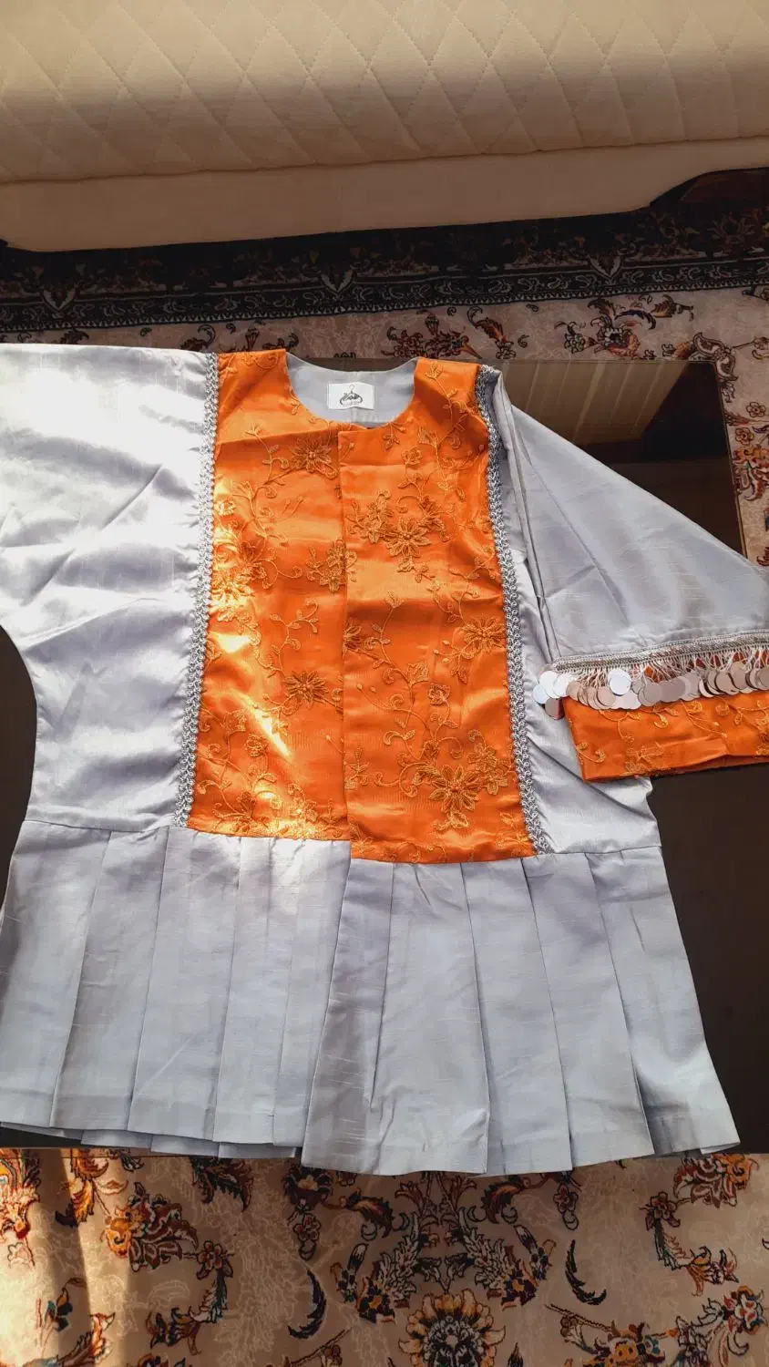 فروش انواع مانتو۲۰۰تومن|لباس|هشتگرد, فاز ۲ مهستان|دیوار