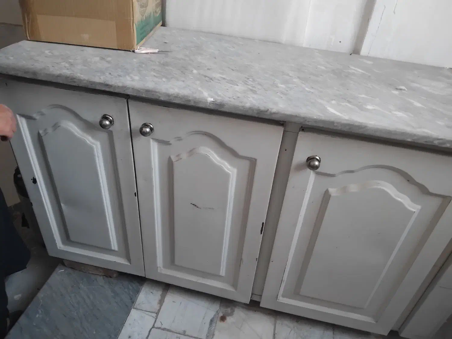 یک عدد کابینت نو سالم|مصالح و تجهیزات ساختمان|قرچک, میرزائی شمالی|دیوار