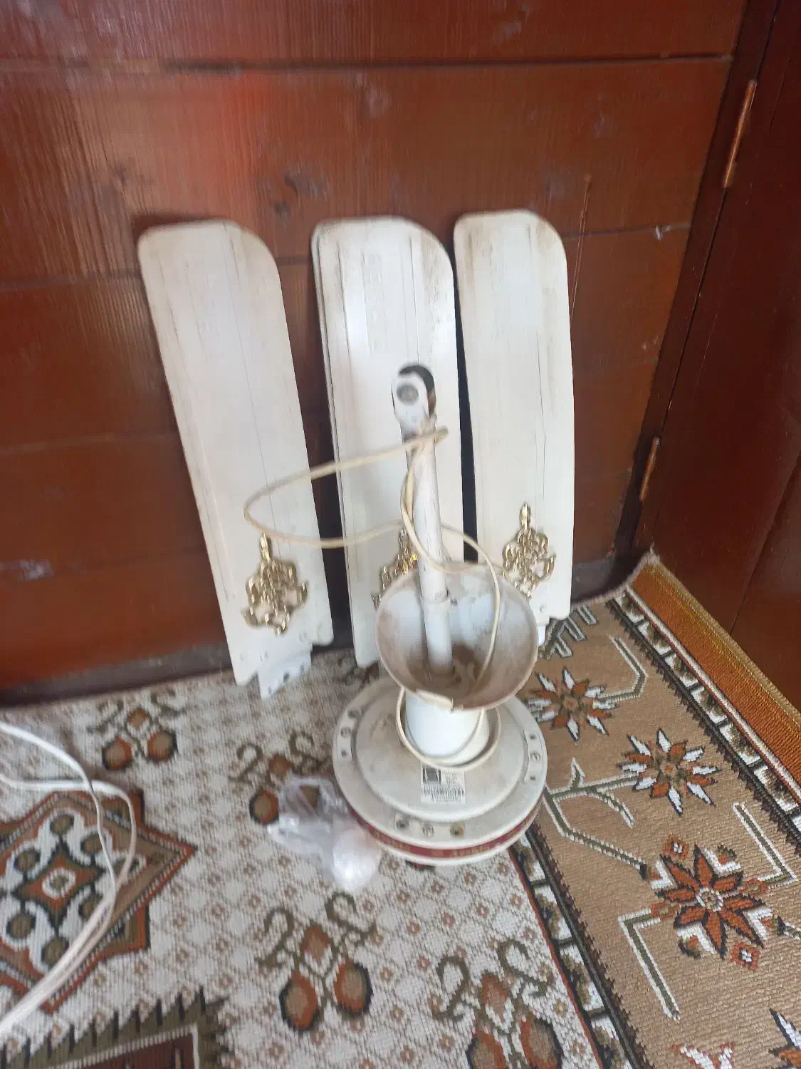 پنکه سقفی|پنکه و تصفیهکنندهٔ هوا|سیاهکل, |دیوار