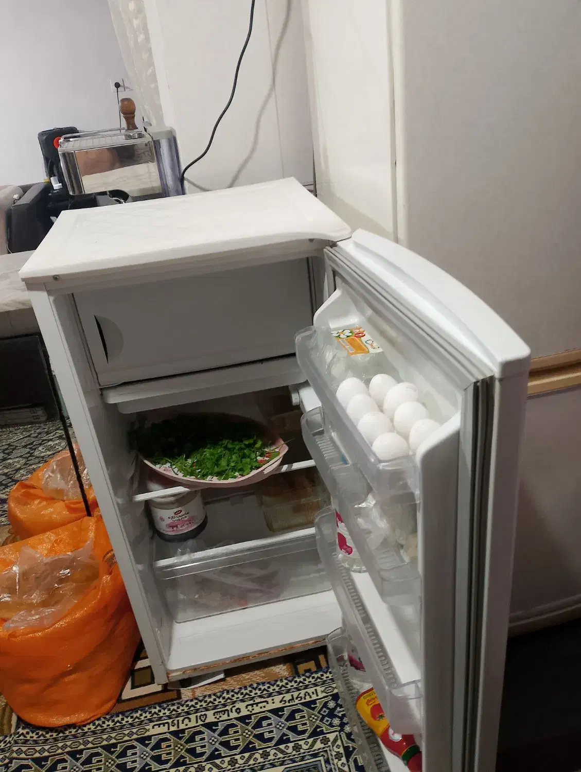 مینی یخچال ایستکول ۹فوت|یخچال و فریزر|پره‌سر, |دیوار