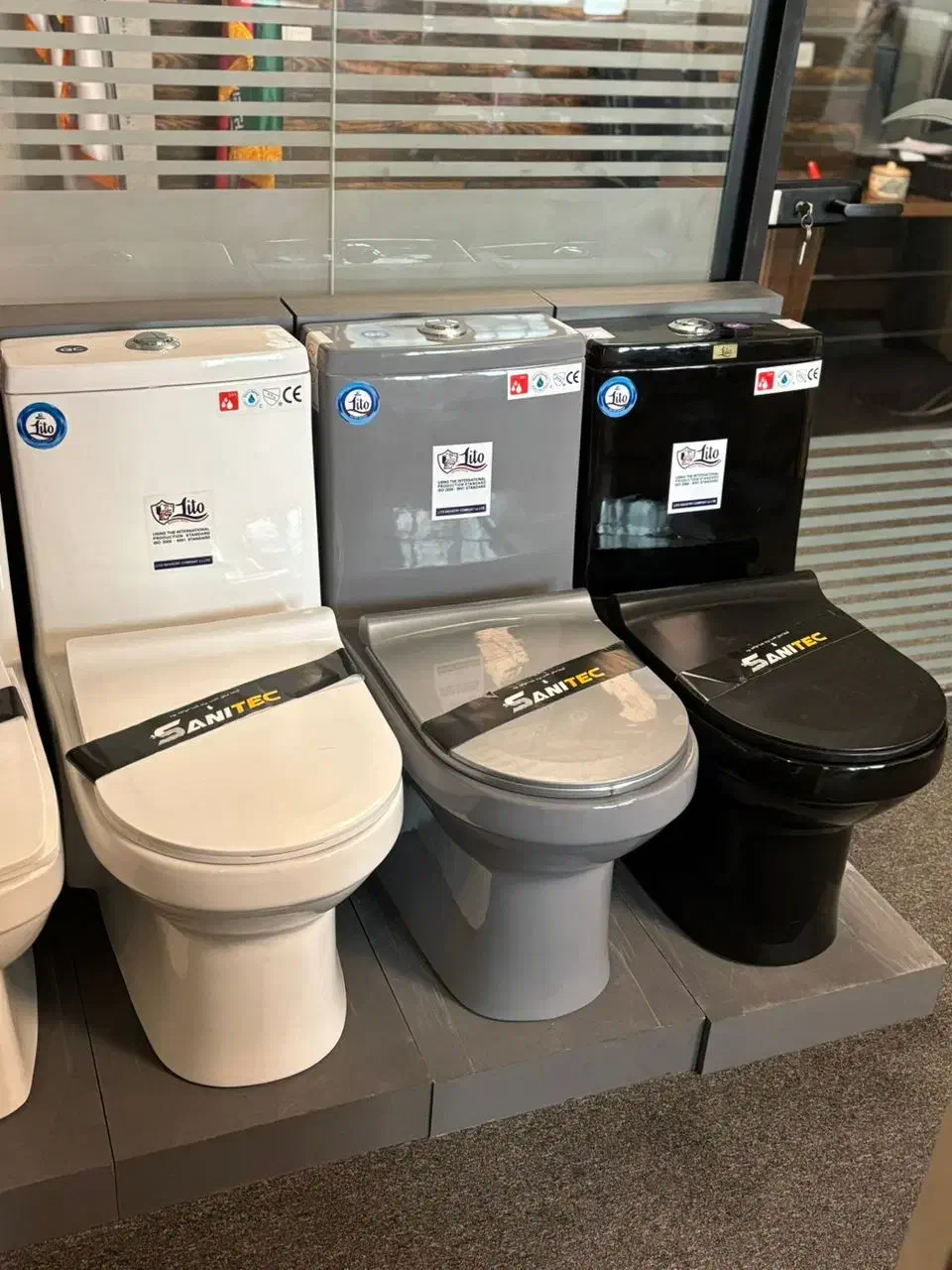 روشویی مشکی طلایی A ۱۱۳|لوازم سرویس بهداشتی|اصفهان, مرداویج|دیوار