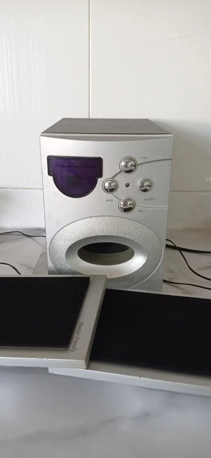 اسپیکر و دوعدد بلندگو|سیستم صوتی خانگی|بوشهر, |دیوار