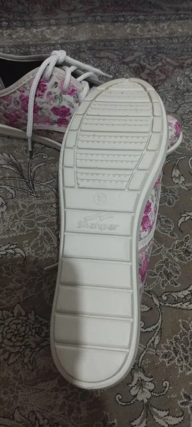 کفش اسپرت|کیف، کفش، کمربند|قم, پردیسان|دیوار