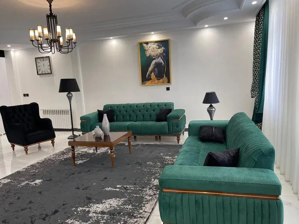 آپارتمان مبله تمیز لوکس پاسخگو 24ساعته|اجارهٔ آپارتمان|شیراز, شهرک سراج‎|دیوار