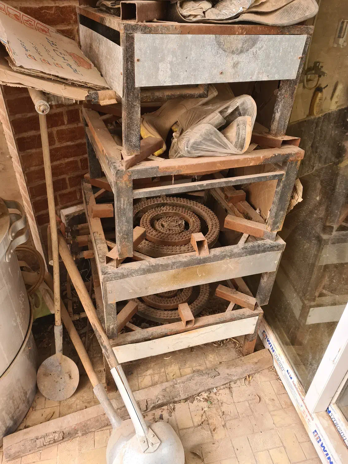 دیگ آلومینیومی|ظروف پختوپز|رودهن, |دیوار