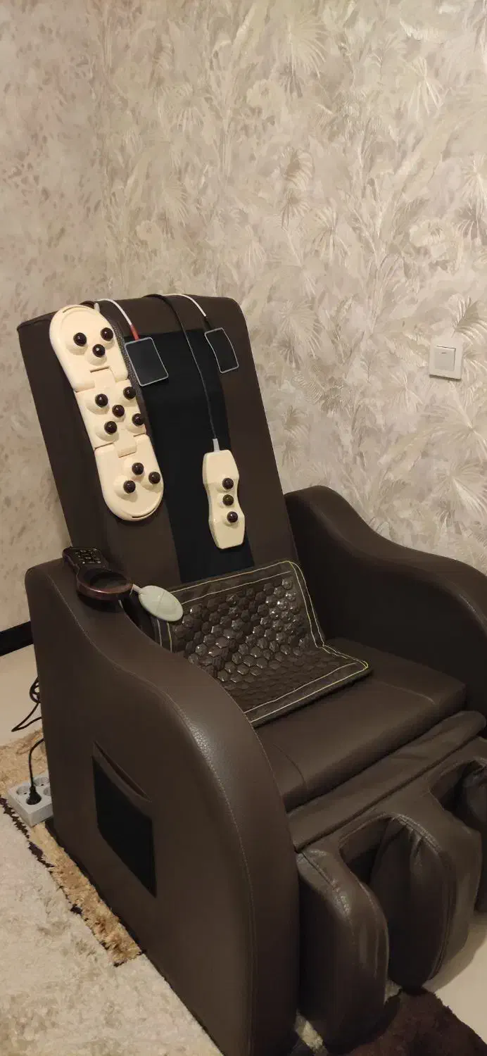 صندلی ماساژ دکتر جی|آرایشی، بهداشتی، درمانی|هشتگرد, شهرک اداری|دیوار