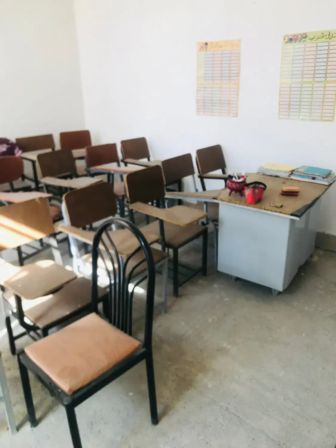 صندلی|صندلی و نیمکت|قائن, |دیوار