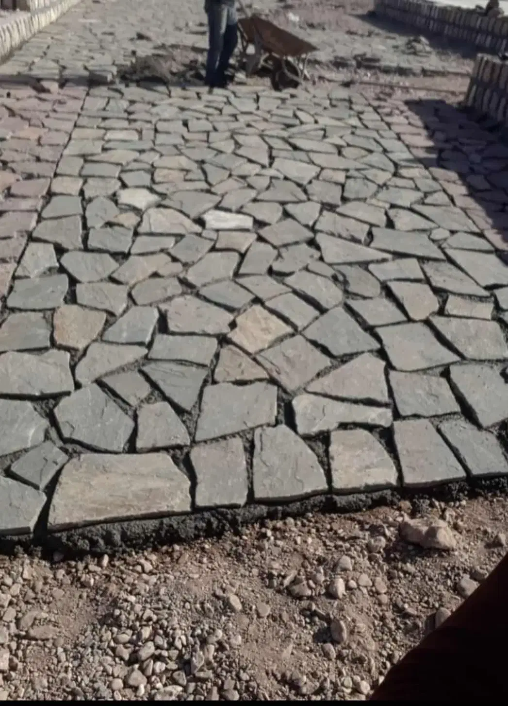 سنگ کار با هر سنگی و طرحی اجرا میکنیم|خدمات پیشه و مهارت|سپیدان, |دیوار