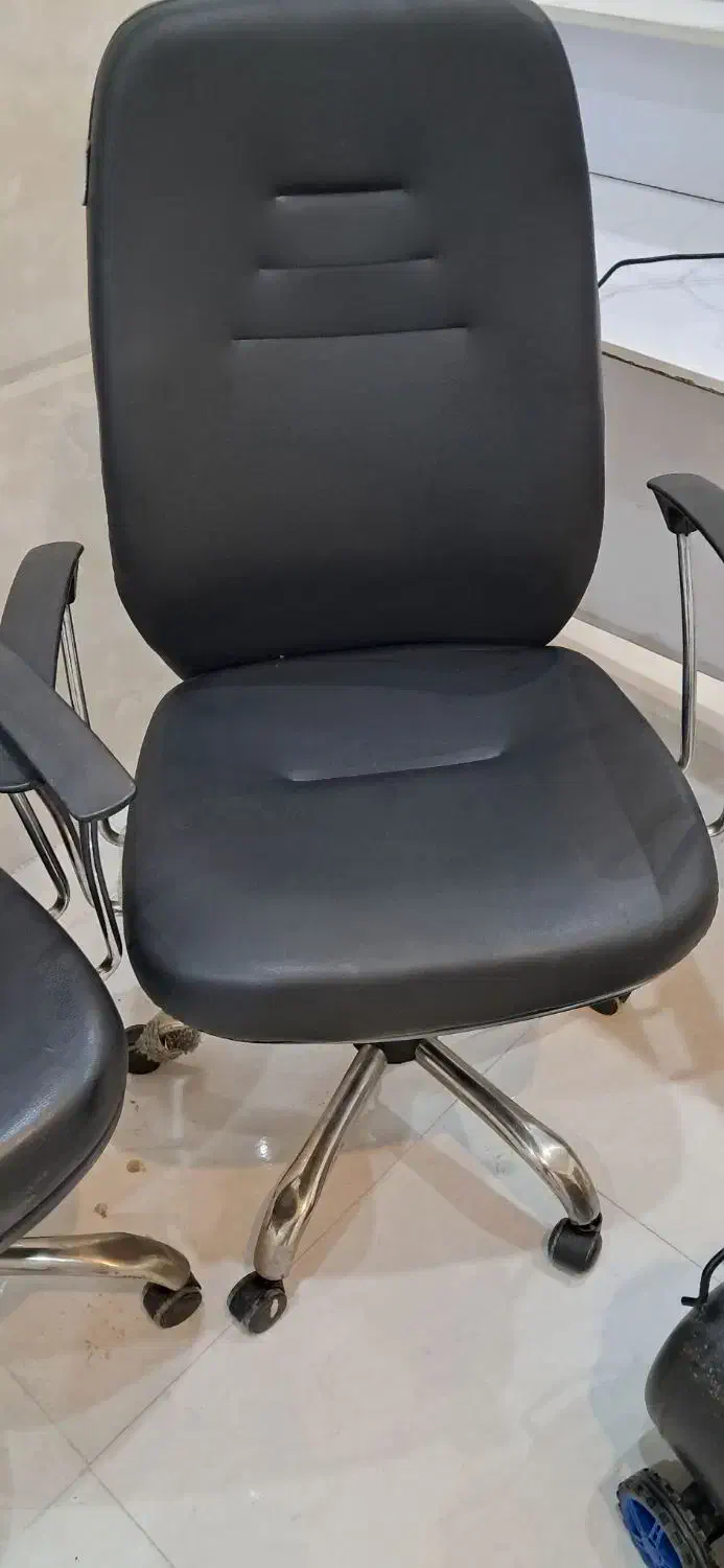 دوعدد صندلی چرخدار تنظیمی|صندلی و نیمکت|ساوه, |دیوار