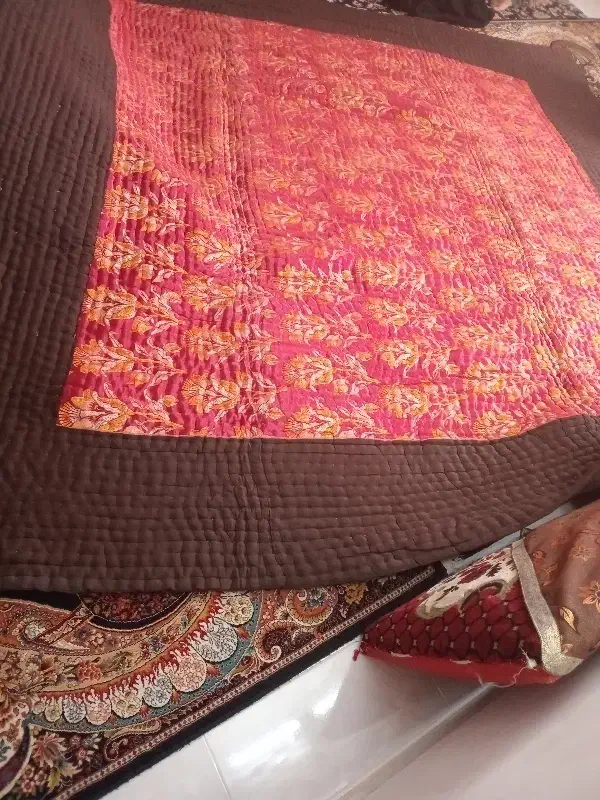 لحاف کرسی|رختخواب، بالش، پتو|گلپایگان, |دیوار