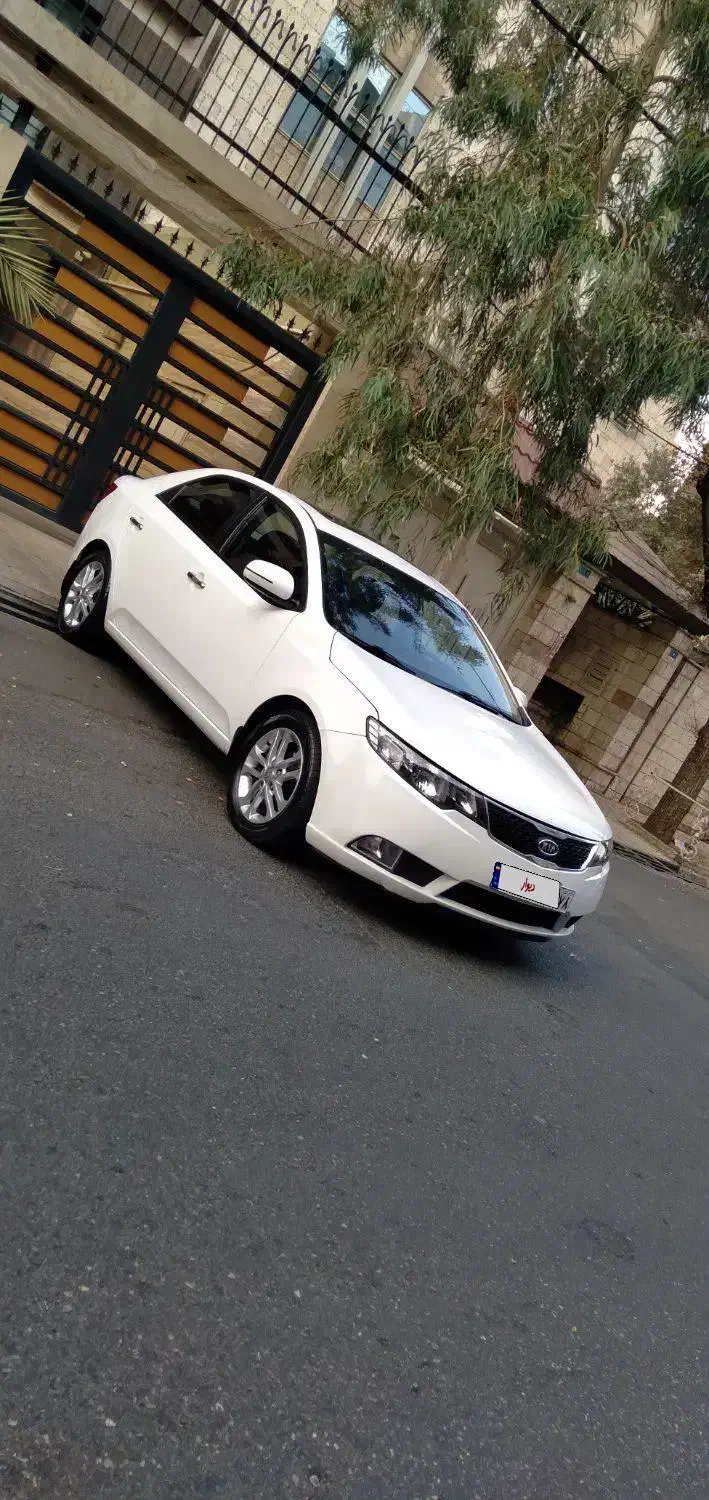 سراتو مدل ۹۷ آپشنال بیرنگ مشابه صفر|خودرو سواری و وانت|تهران, امامت|دیوار