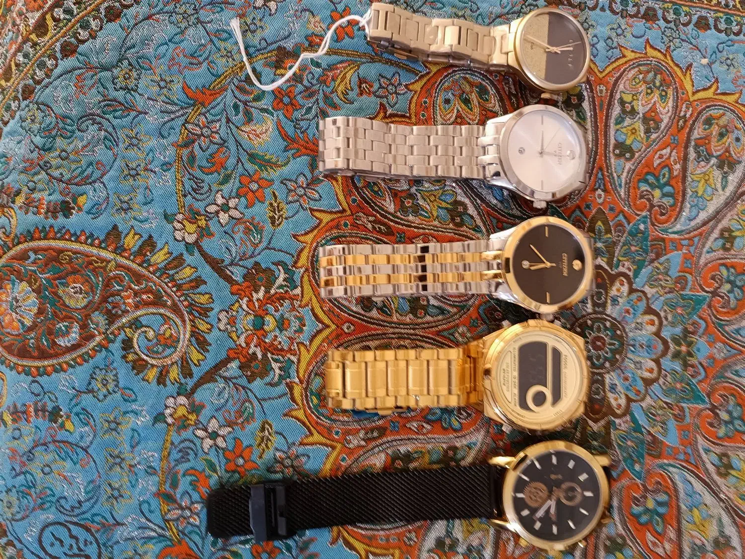 ساعت مچی قیمت ارزون به علت تغییر شغل|ساعت|شیراز, عادل آباد|دیوار