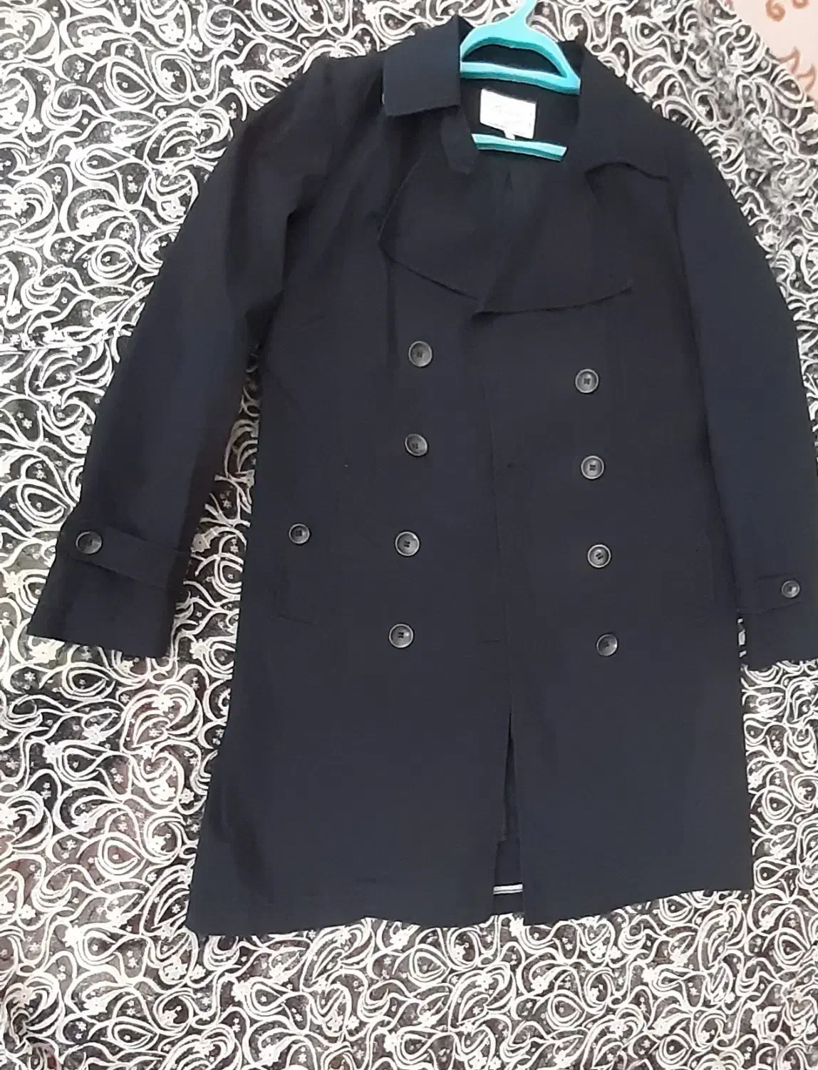 پالتو بارونی|لباس|قیدار, |دیوار