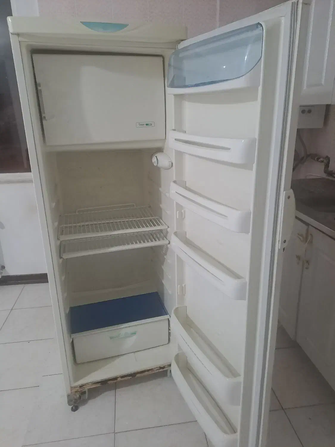 یخچال پارس ۱۳ فوت سالم|یخچال و فریزر|هشتگرد, فاز ۱ مهستان|دیوار