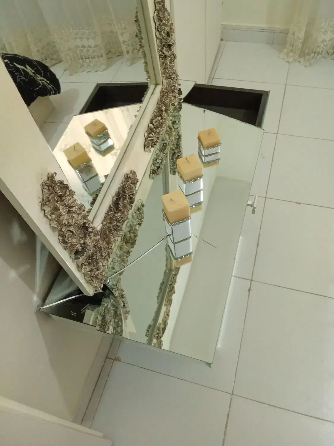 اینه با میز اینه ای|بوفه، ویترین، کنسول|اسلامشهر, باغ فیض|دیوار