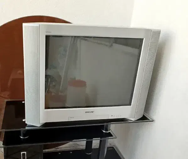 تلویزیون و زیر تلویزیون|تلویزیون و پروژکتور|پردیس, فاز ۳|دیوار