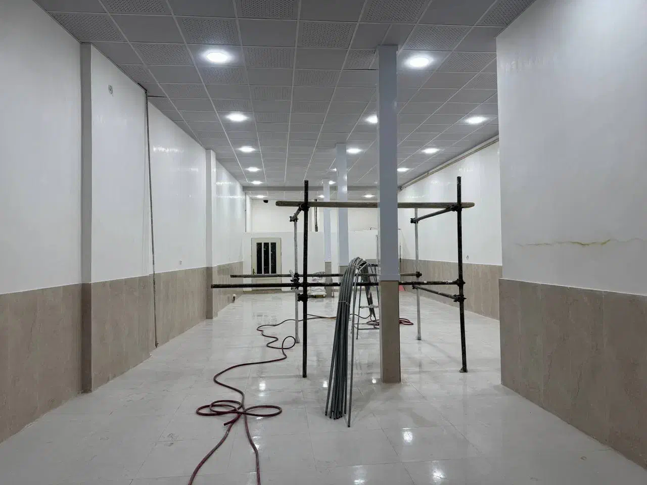 رهن و اجاره ملک تجاری|اجارهٔ مغازه و غرفه|سبزوار, عظیمیان|دیوار