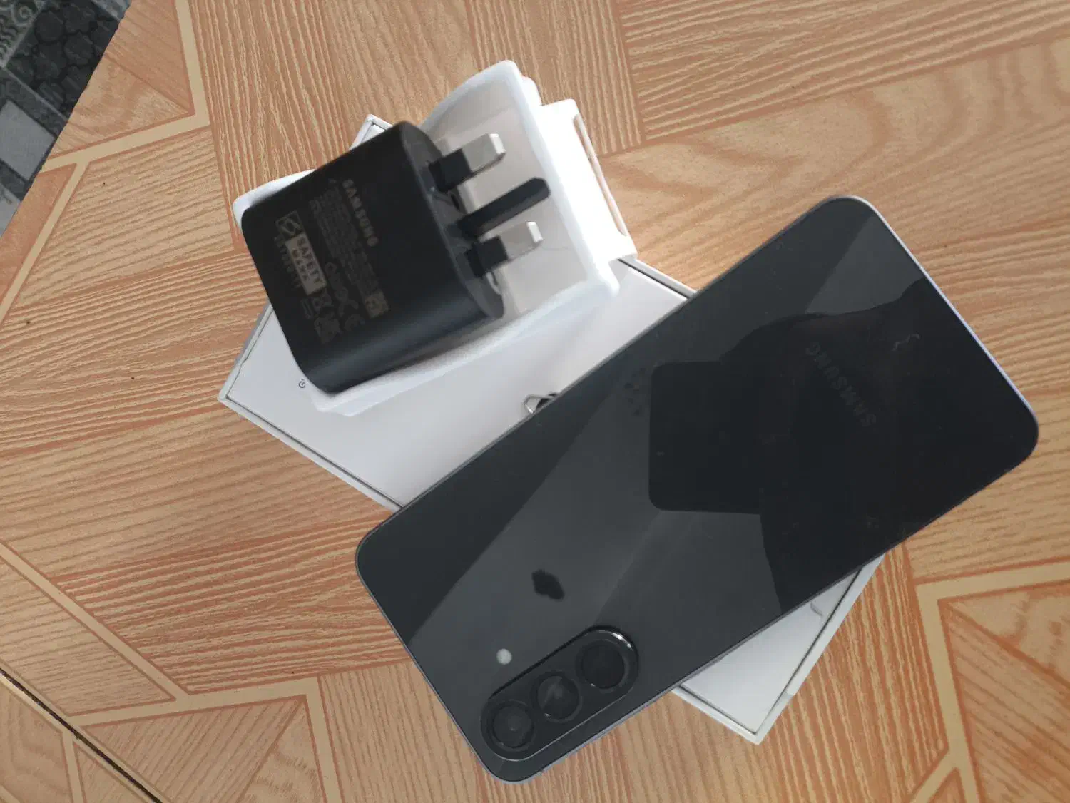 ۰۰۰|موبایل|نورآباد, |دیوار