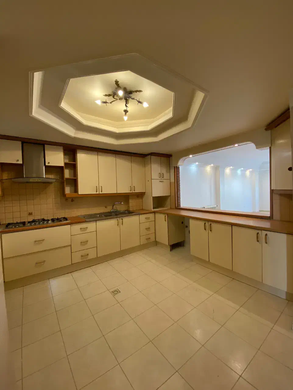 ۱۸۵متر پاسداران تکواحدی رهن کامل (قابل تبدیل)