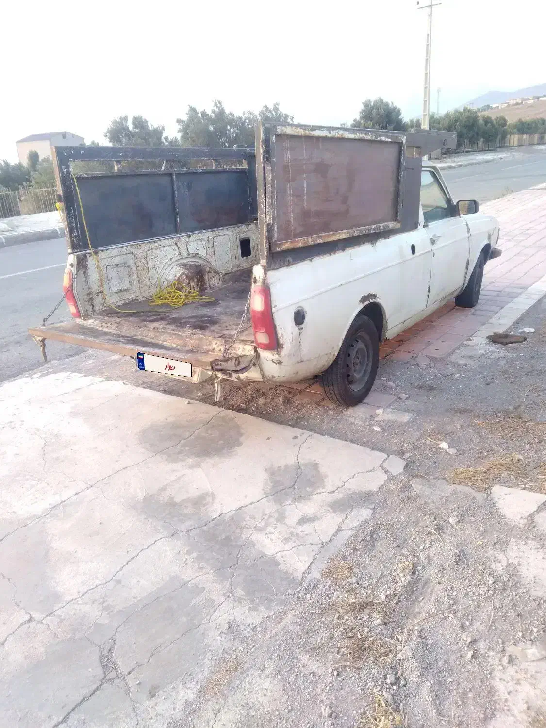 پیکان وانت ۸۳ فنی سالم شماره اتاق مشکل دارد|خودرو سواری و وانت|منجیل, |دیوار