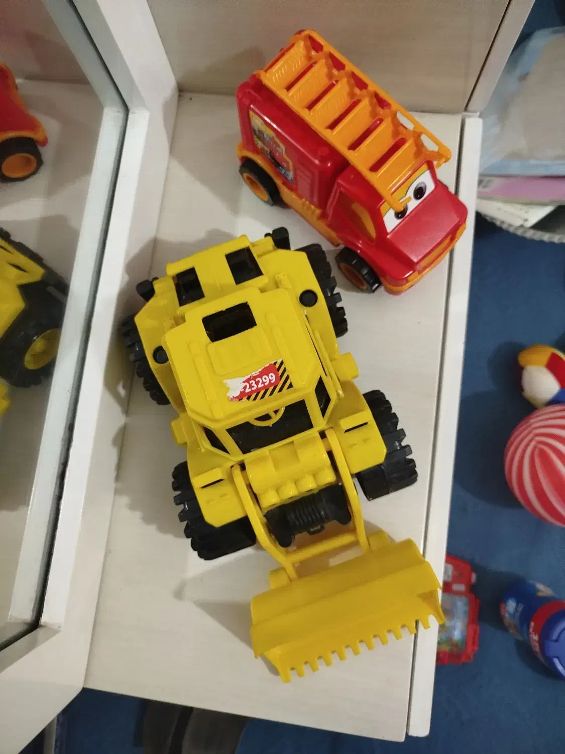 اسباب بازی ماشین|اسباب‌‌بازی|سبزوار, شرق کال جنوبی (شمس آبادی)|دیوار