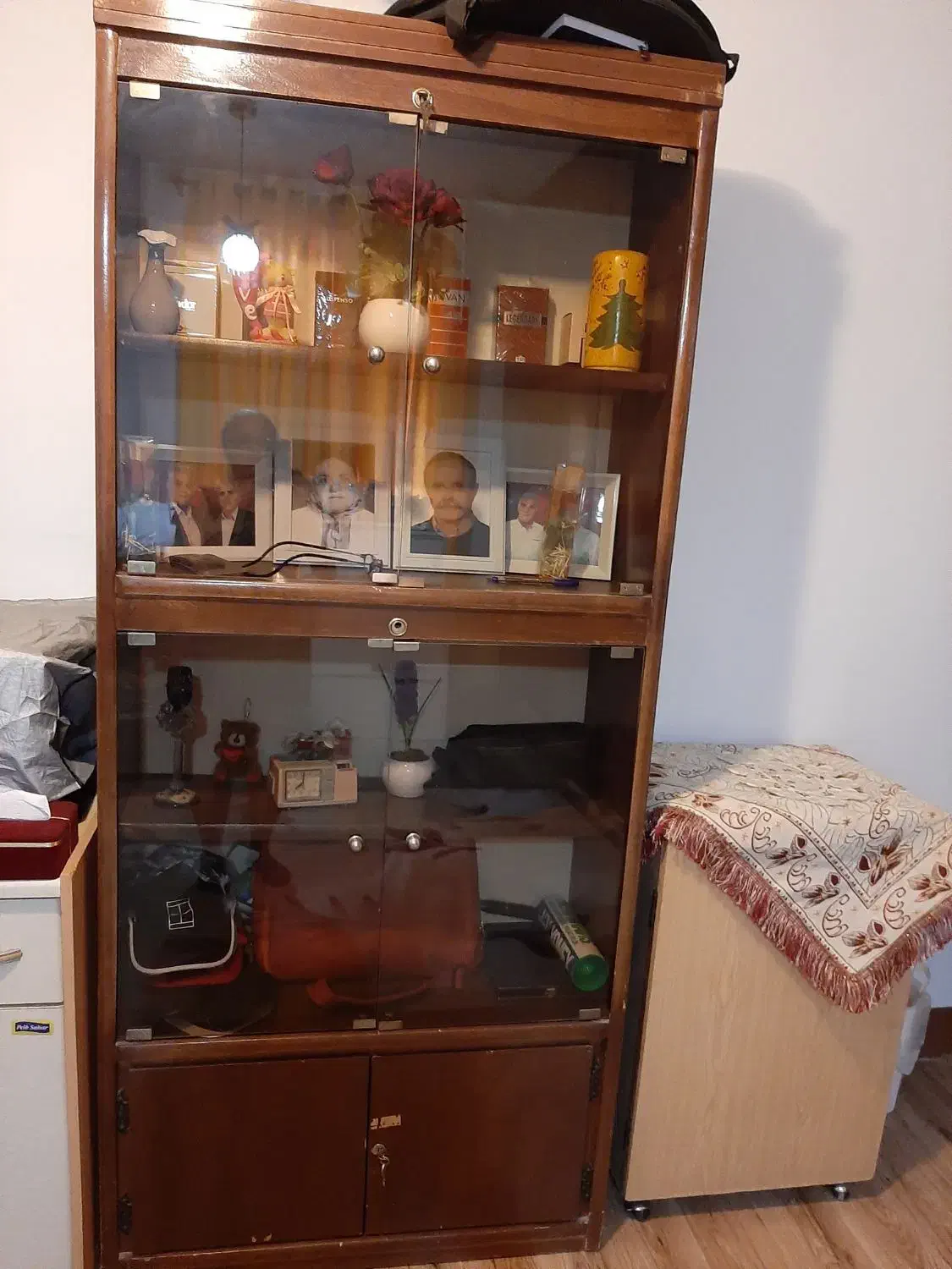 کتابخانه چوبی ویترین دار و کمد دار|بوفه، ویترین، کنسول|دوگنبدان, |دیوار