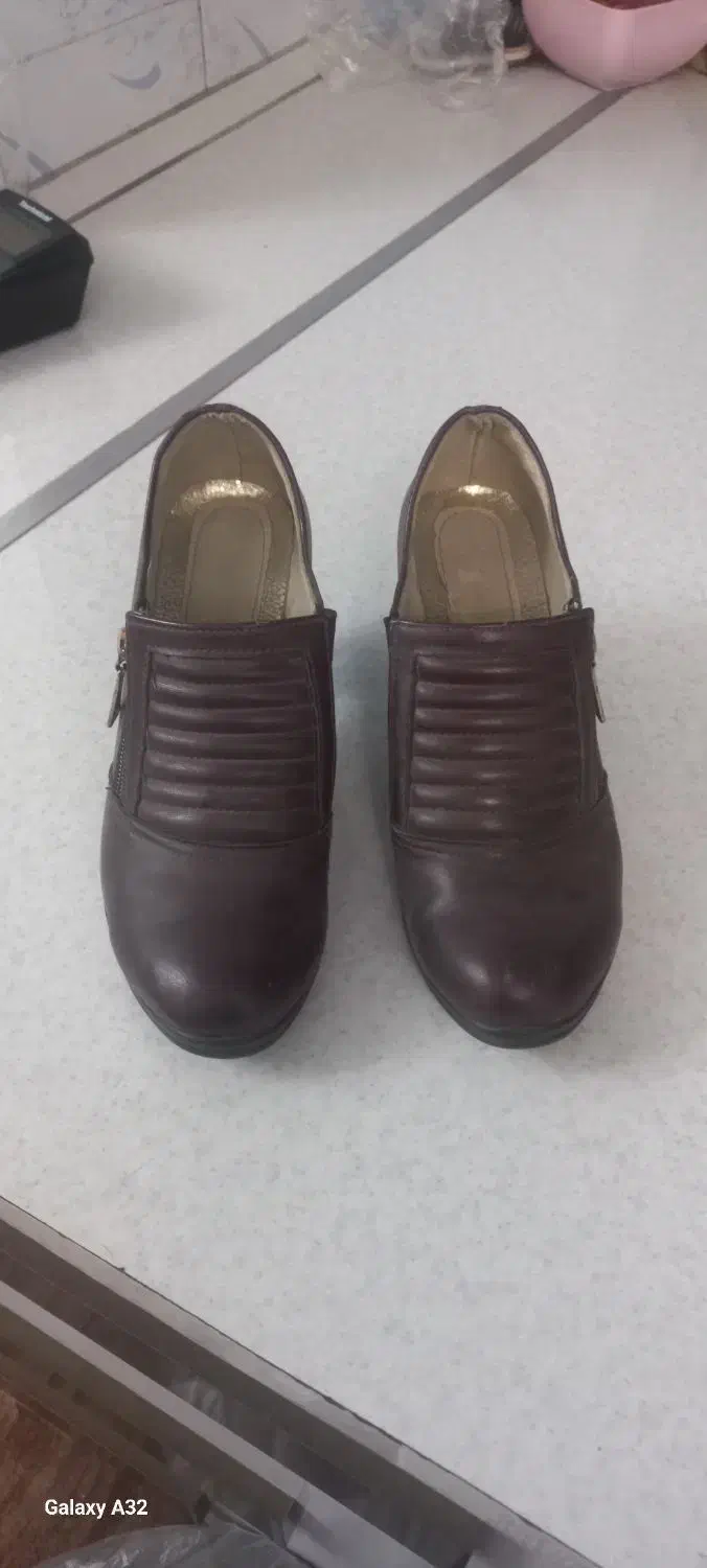 دو عدد کفش و پوتین زنانه کاملا سلام و در حد نو|کیف، کفش، کمربند|تبریز, |دیوار