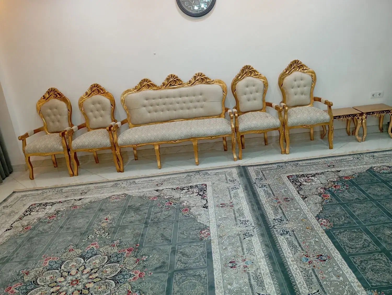 مرتب وشیک|مبلمان خانگی و میز عسلی|قائن, |دیوار