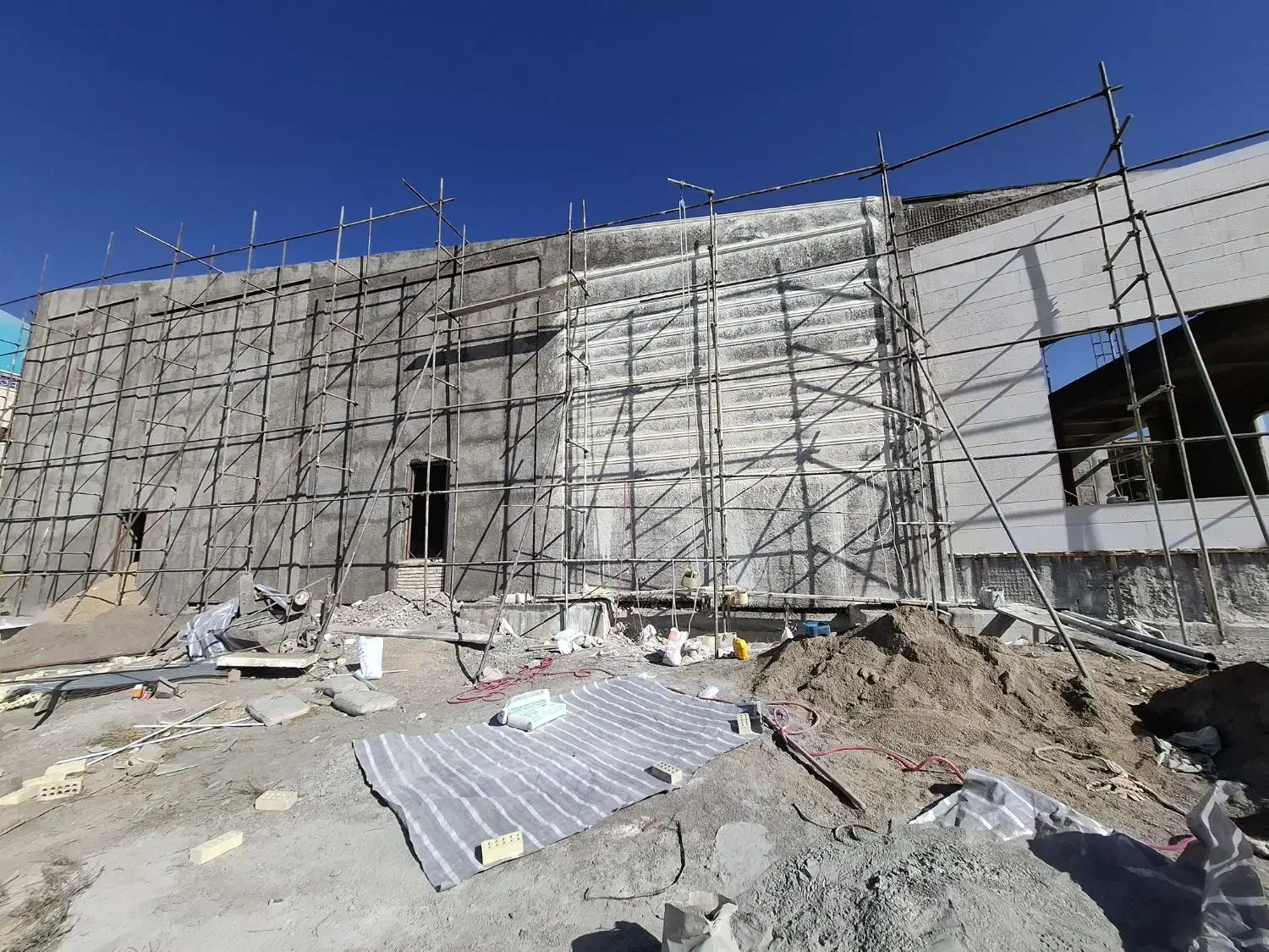 سیمانکاری داریم بنا میخوام سیمانکار|استخدام معماری، عمران و ساختمانی|زنجان, |دیوار