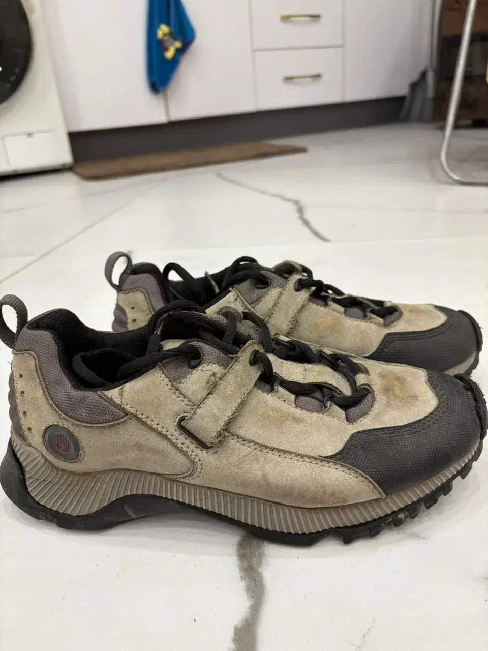 کفش کوهنوردی تمیز و کم کار|کیف، کفش، کمربند|گرگان, |دیوار