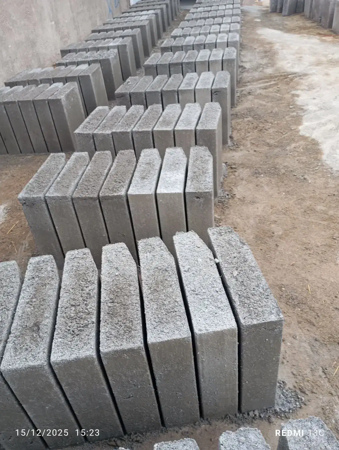 سنگ جدول و قطعات بتنی|مصالح و تجهیزات ساختمان|زارچ, |دیوار