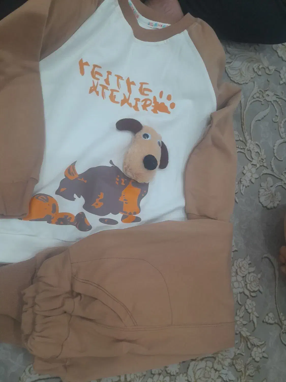 لباس|لباس|بندر امام خمینی, |دیوار