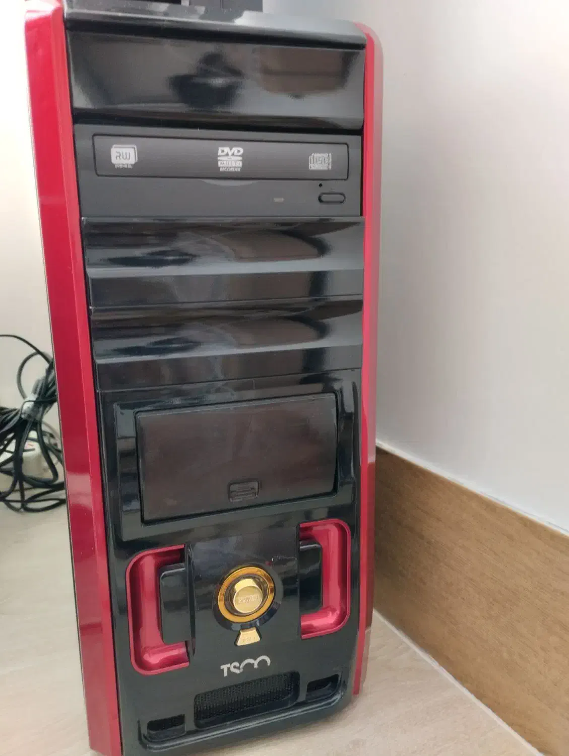 کامپیوتر|رایانه رومیزی|مهاباد (آذربایجان غربی), |دیوار