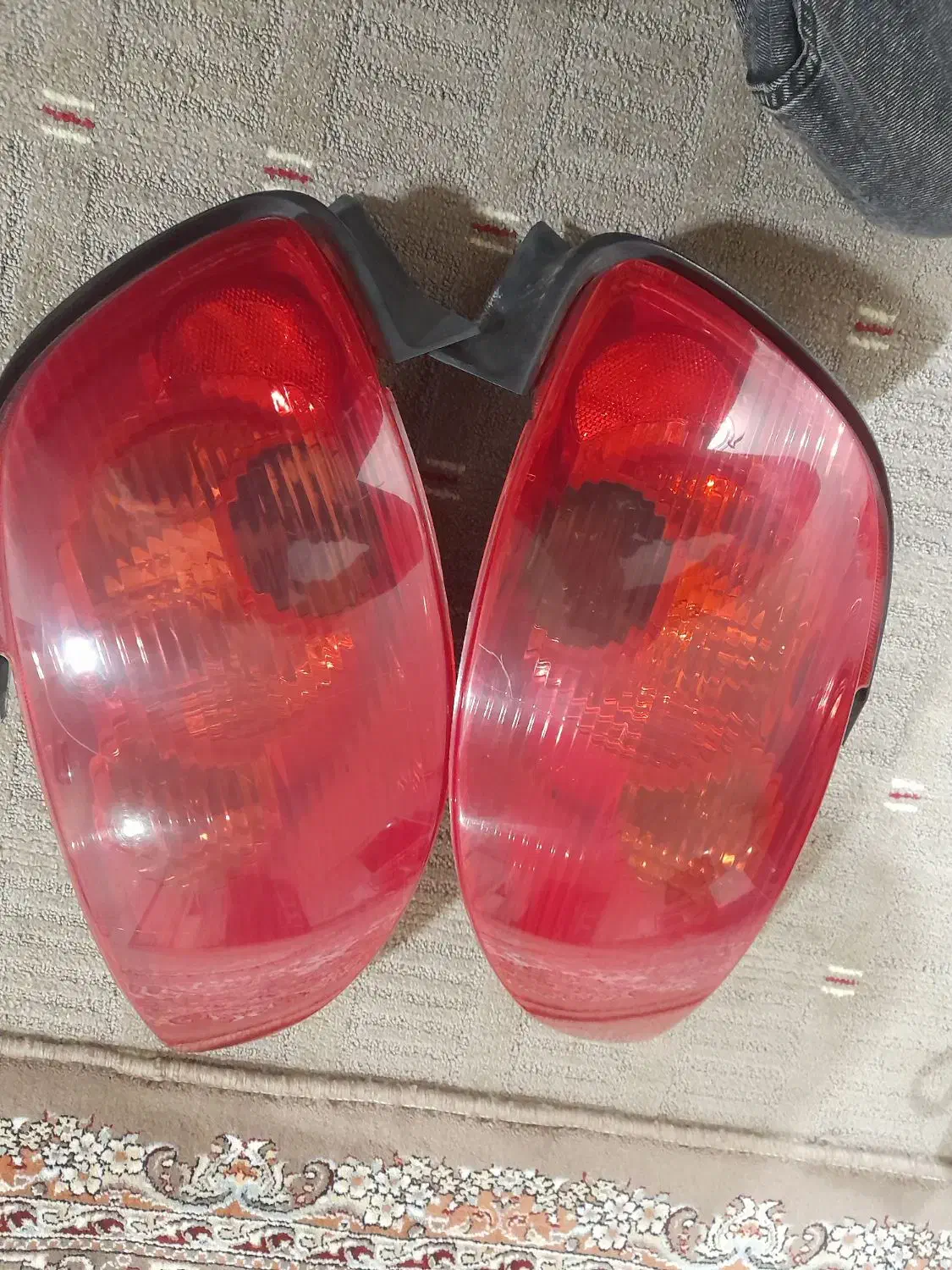 چراغ خطر فابریک ۲۰۶sd|قطعات یدکی و لوازم جانبی|قم, ولیعصر|دیوار