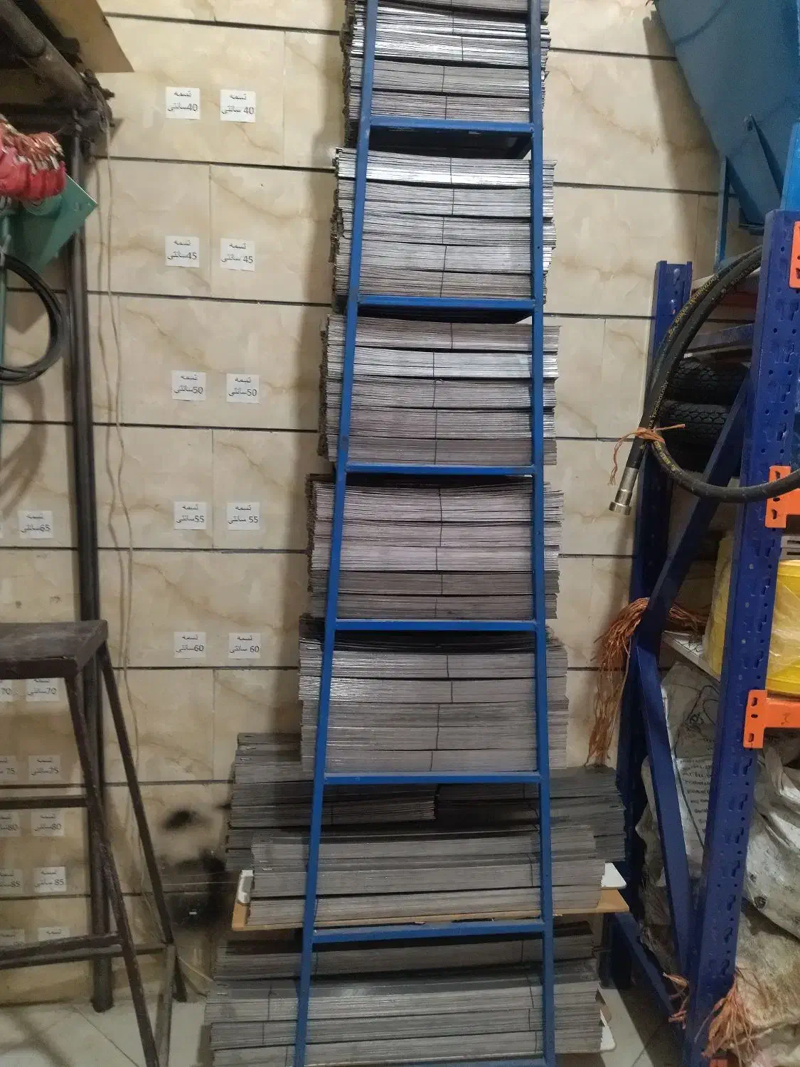 اجاره بالابر ، هیلتی،تخته بنایی و بشکه و فرغون|مصالح و تجهیزات ساختمان|کرج, شهرک جهان‌نما|دیوار